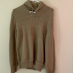 green turtle neck sweater